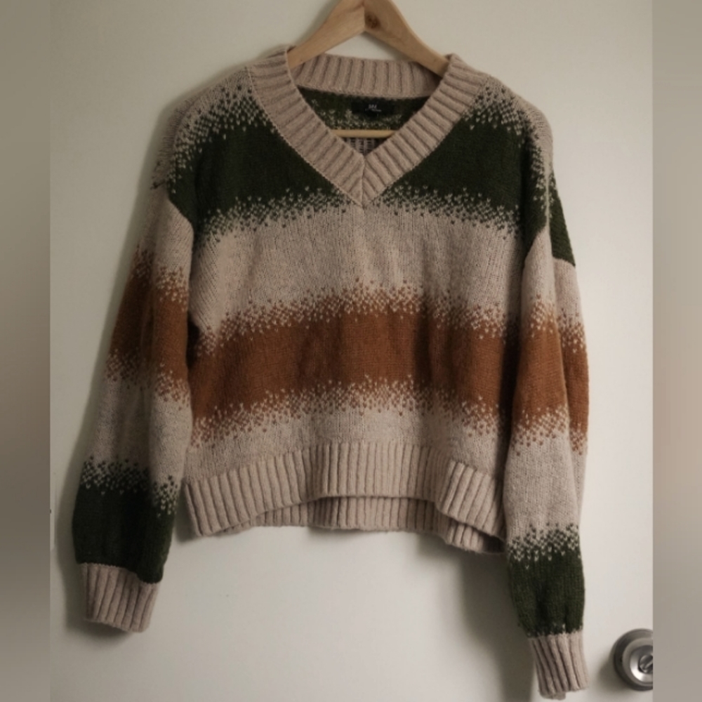*Knit Sweater*